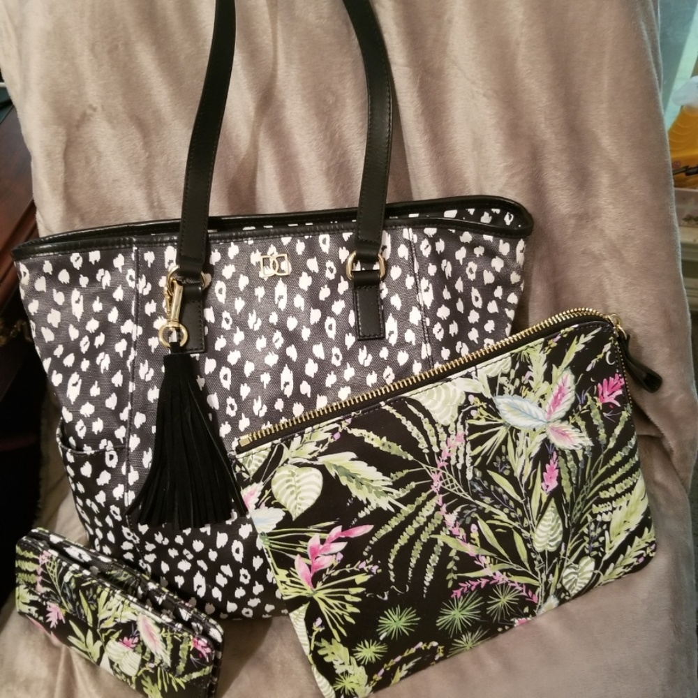 DENA NORTH/SOUTH SHOPPER WITH POUCH AND WALLET